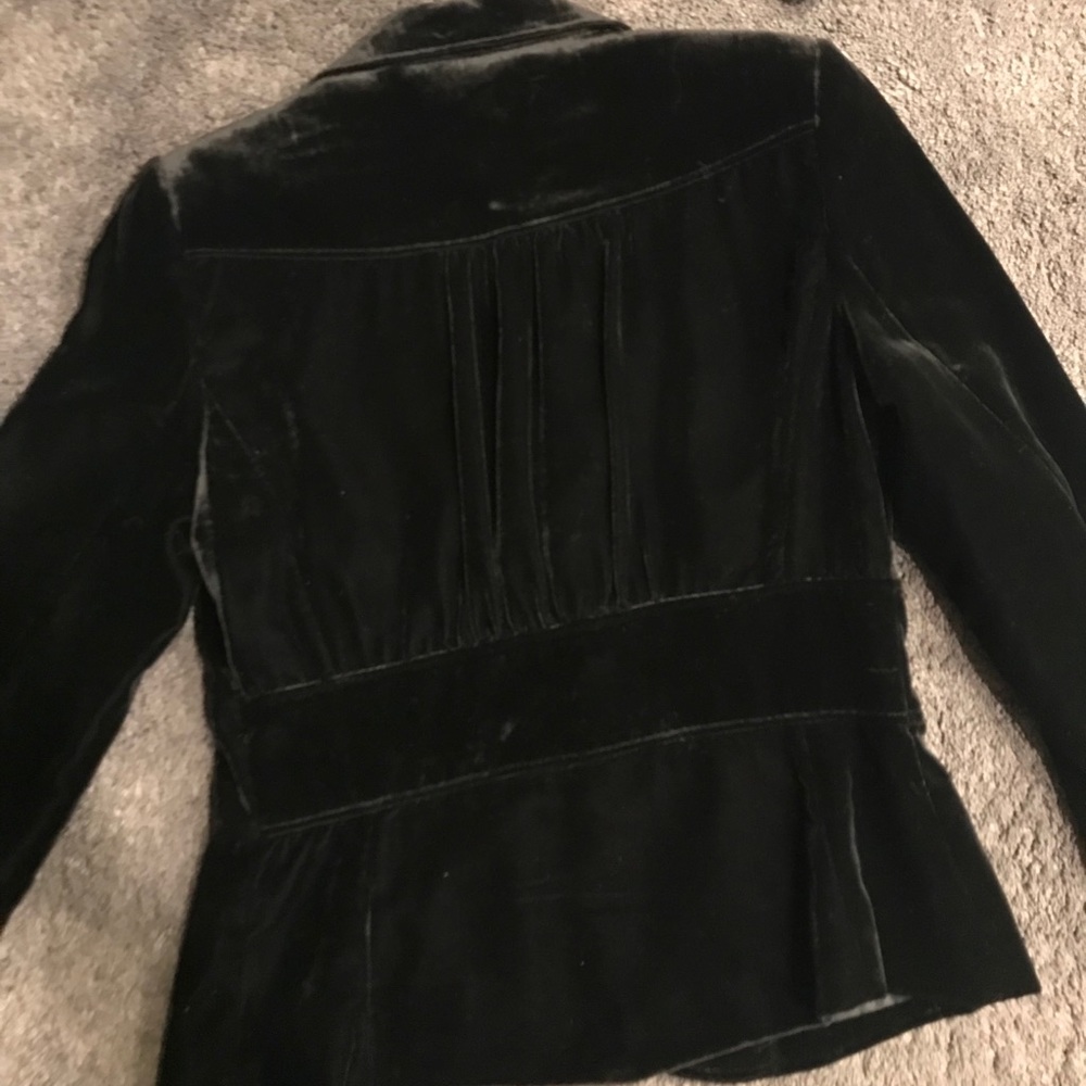 ✨Velvet Blazer✨ - Picture 4 of 7